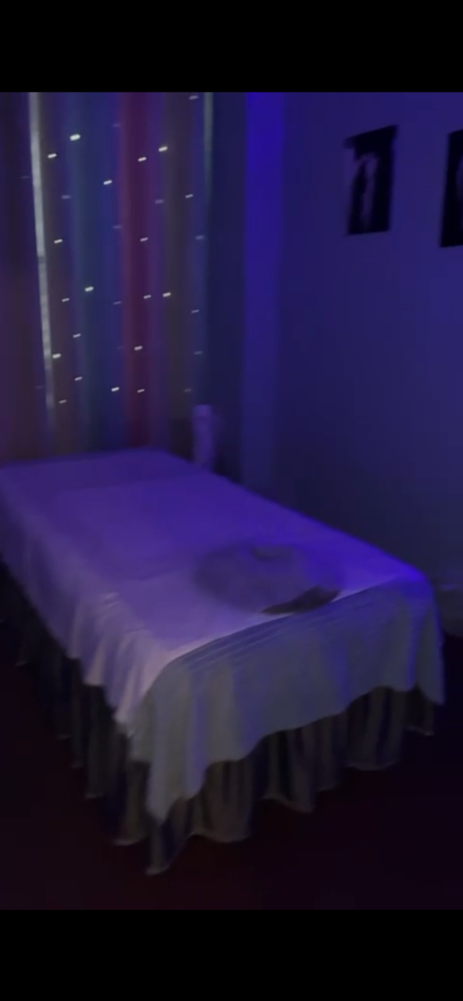 曼哈顿华尔街SPA店转让 class=